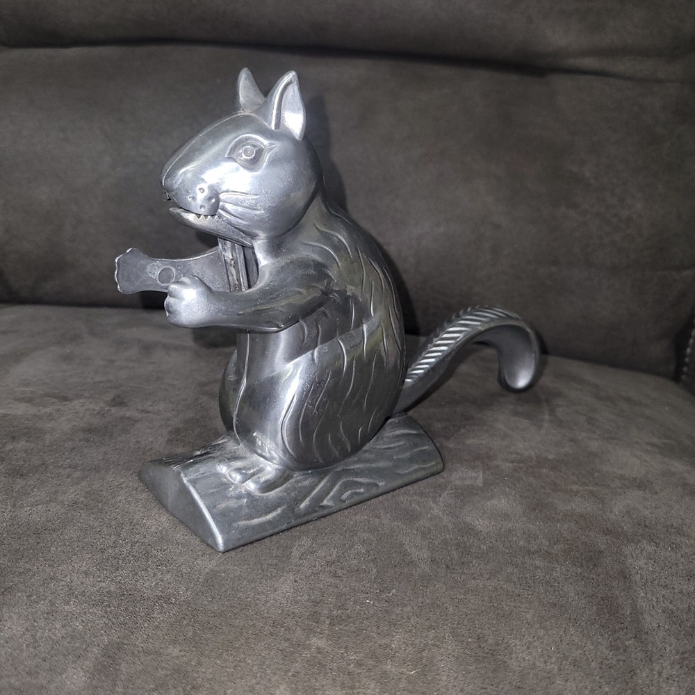Squirrel Sitting on Log Nutcracker Cast Metal Animal Cabin Lodge Rustic Wildlife